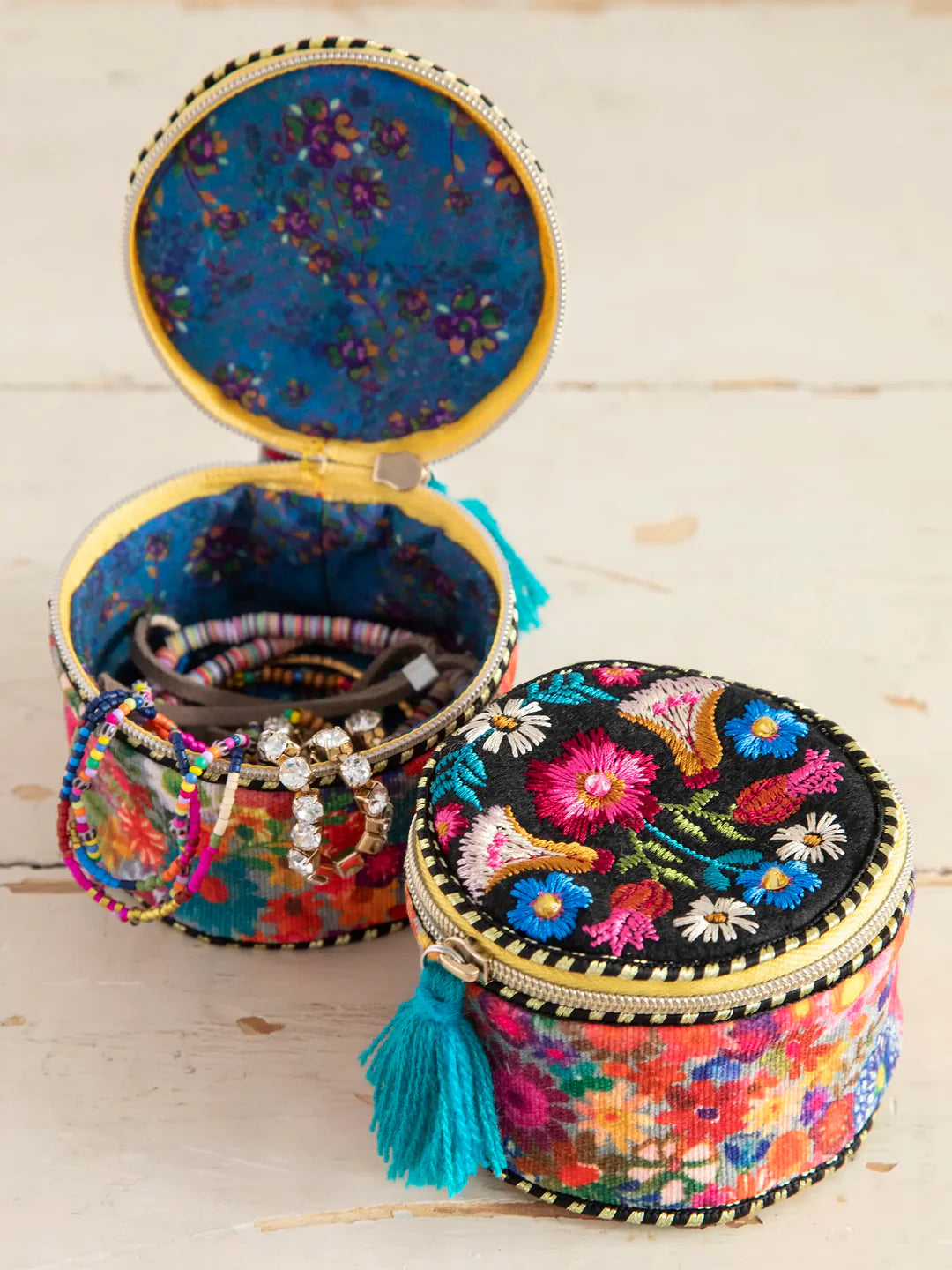 Round Jewelry Case